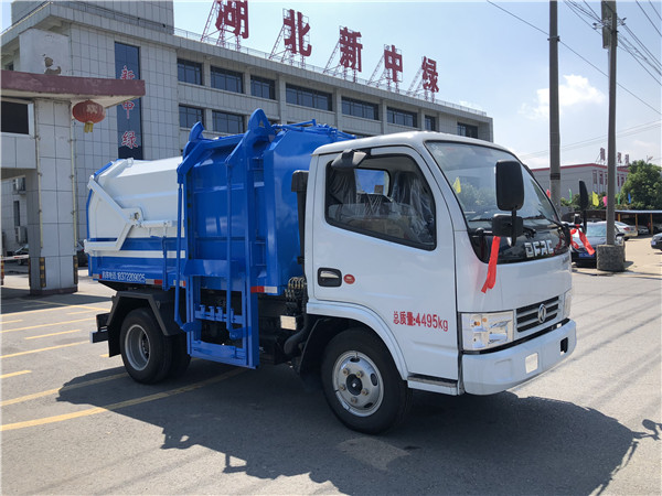 東風(fēng)5方掛通垃圾車(chē)